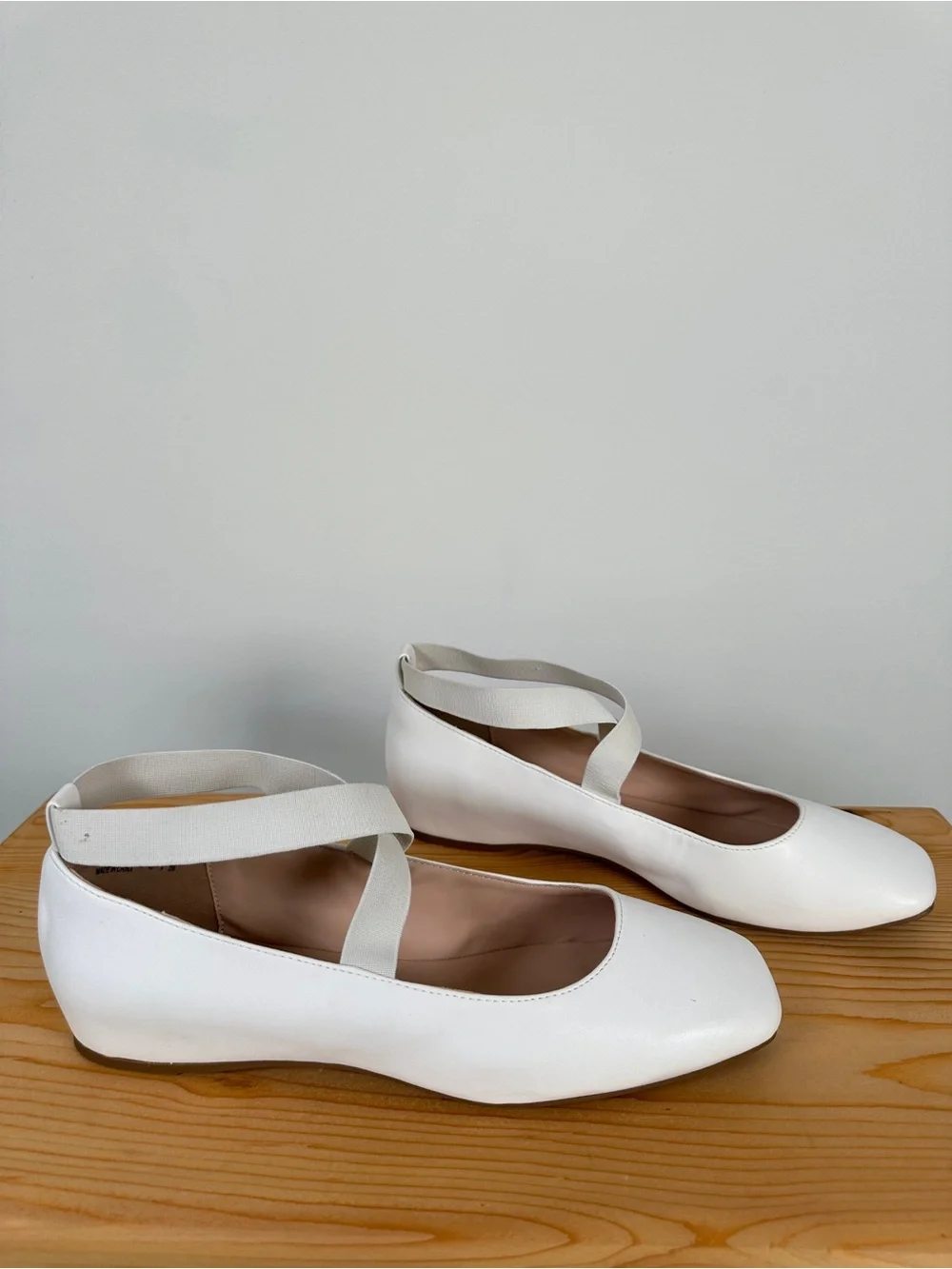 Dream Pairs Cross-Strap Ballet Flats Off White Minimalist Slip-On Shoes Size 11 - Picture 2 of 9